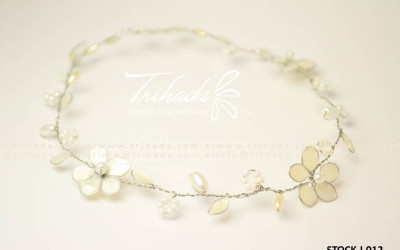 Mini tiara cortejo perlas