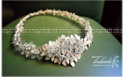 Faja con medallon para vestido