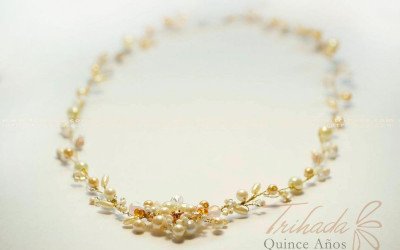 Corona Gala : Tiara de Perlas y Cristales para 15 Años - Personalizable
