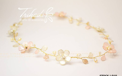 Tiara de 6 florcitas cortejo